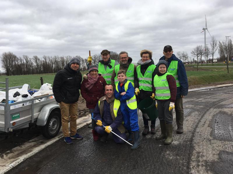 16 maart zwerfvuilactie © parochie in Assenede-Evergem-Zelzate