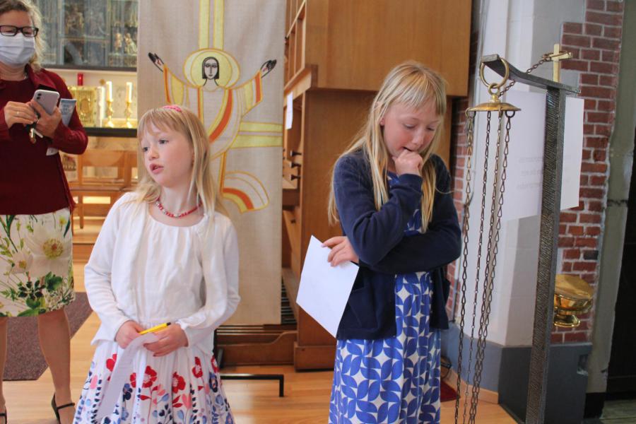 Kerkverkenning van de eerste communicanten © RvH