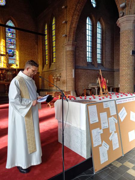 Kruisjesoplegging © Anne Van Zeir