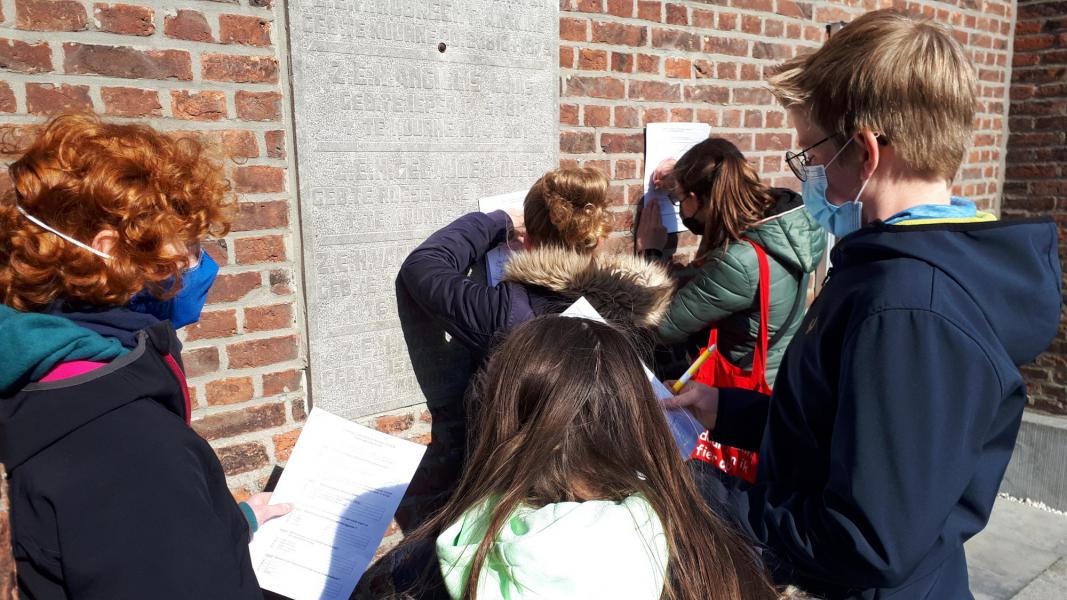 Parochiezoektocht (groepje Katrien en Dieter) © Katrien