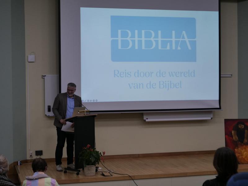 Meer leren over BIBLIA © Michiel Van Mulders