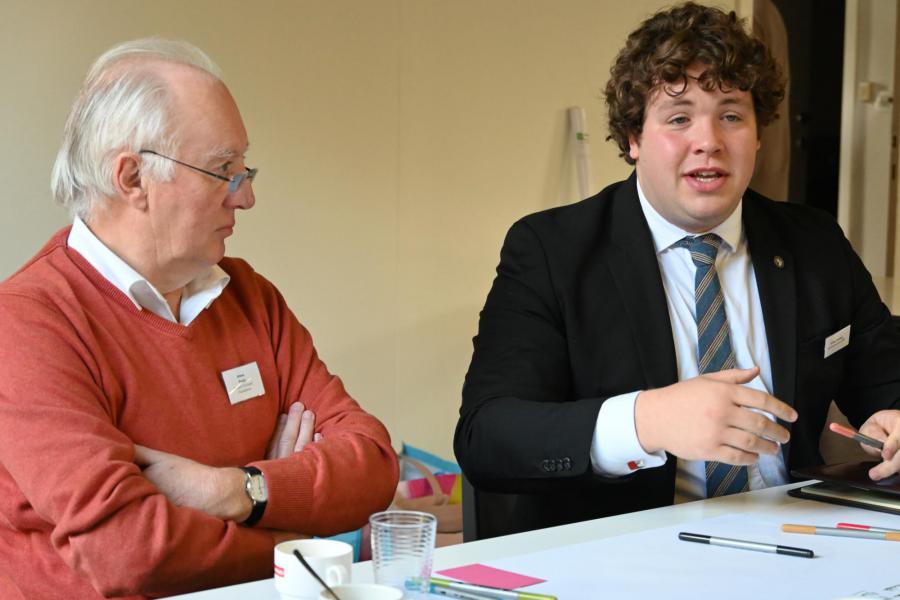 Zaterdag 1 oktober was meteen de eerste werkdag van Jobbe Janssen (rechts) als stafmedewerker van het IPB © Jeroen Moens