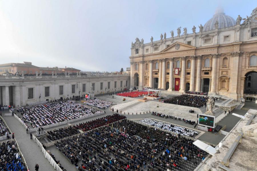 Begrafenis paus Benedictus XVI © PBS