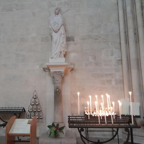 HM Magdalena Vézelay © T Poorters