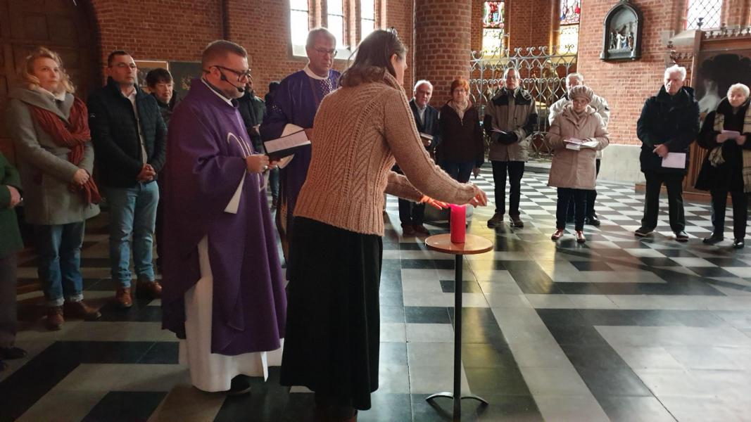 Wanneer Wordt In De Kerkdienst De Kaars Ontstoken Warme start van de Advent | Kerknet