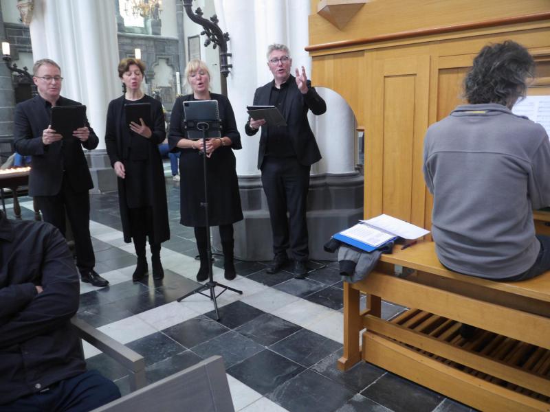 Het ensemble DiZcant luisterde de viering muzikaal op © Brugge-Mariastad vzw