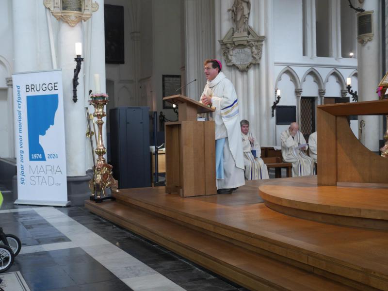 Hoofdcelebrant was de Brugse bisschop Lode Aerts 