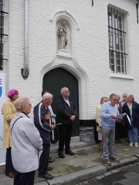 Willy De Four schetst de historiek van het gebouw en het beeld © Brugge-Mariastad vzw