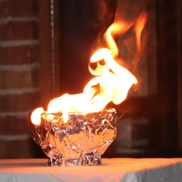 2026 we ontsteken het vuur tijdens de Paaswake © Pastorale Eenheid O.L.V. Krekedal Kortemark