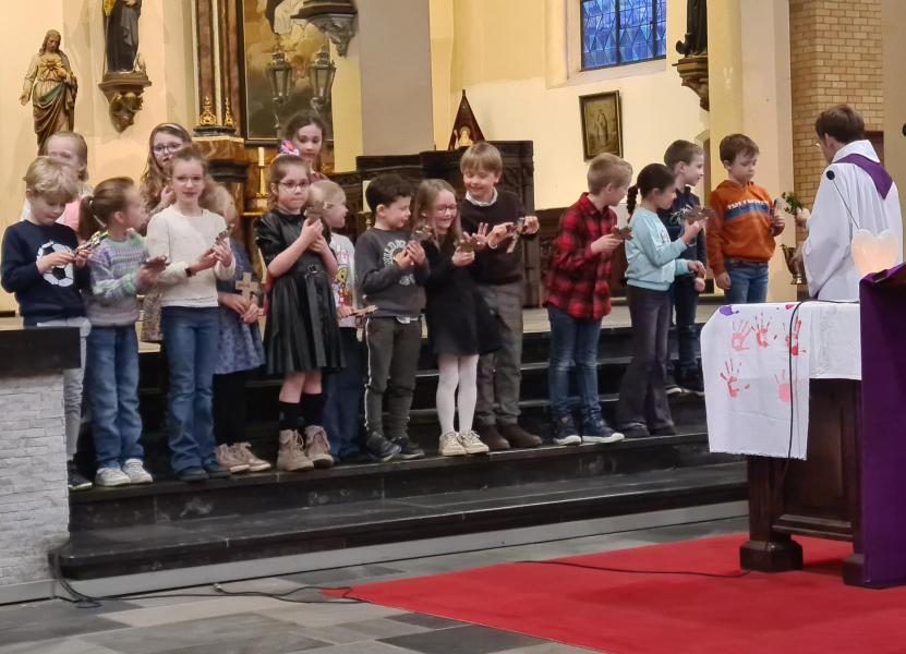 Instapviering Eerste Communie Zwevezele 