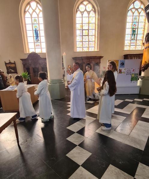 Paasviering in de Sint-Amanduskerk te Wingene 