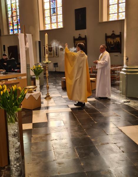 Paasviering in de Sint-Amanduskerk te Wingene 