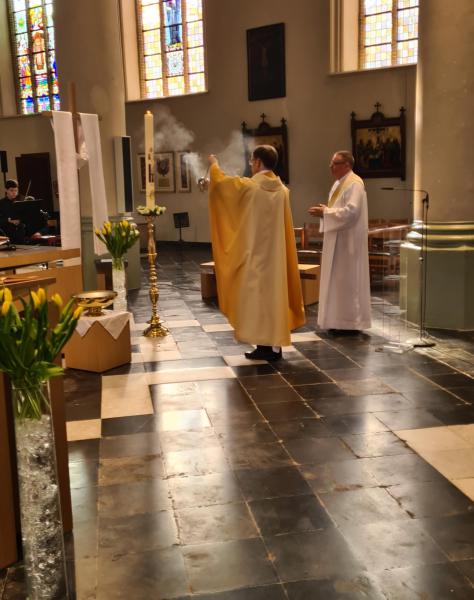 Paasviering in de Sint-Amanduskerk te Wingene 