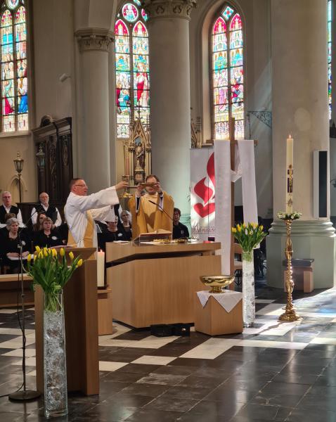 Paasviering in de Sint-Amanduskerk te Wingene 