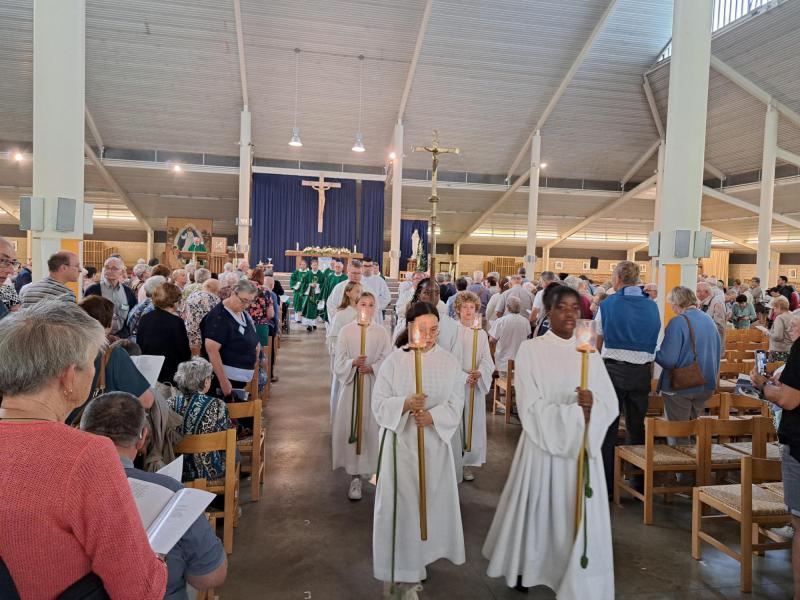 P.E. Sint-Augustinus: Beernem - Ruiselede - Wingene op bedevaart naar Banneux 