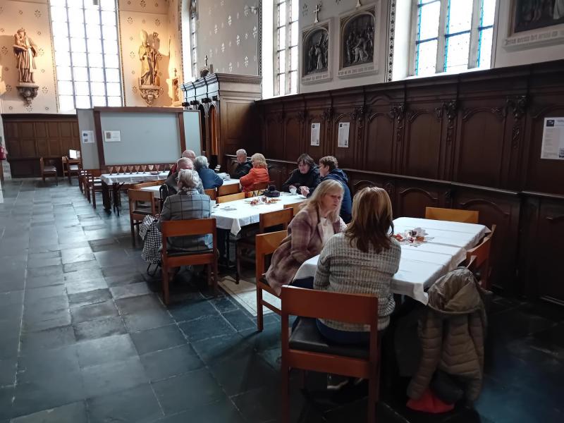 Gezellig opwarmen  © PM