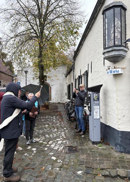 Zegening van het Mariabeeld en van de aanwezigen. © Brugge-Mariastad vzw