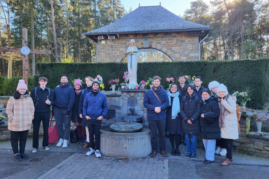 Bezoek aan Onze Lieve Vrouw van Banneux © Pastorale zone Leuven aan de Dijle