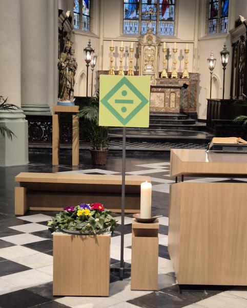 Aswoensdag in de Sint-Amanduskerk in Wingene 