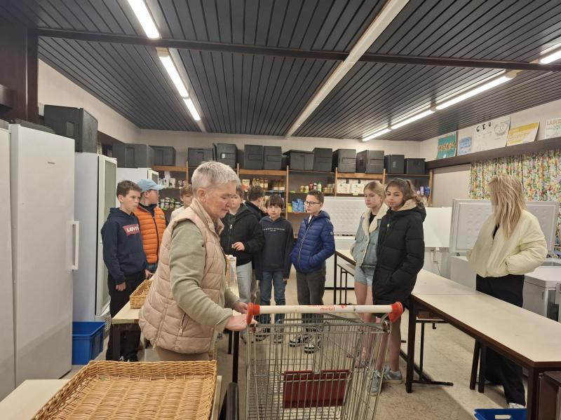Met de vormelingen van Zwevezele naar De Kapstok in Pittem 