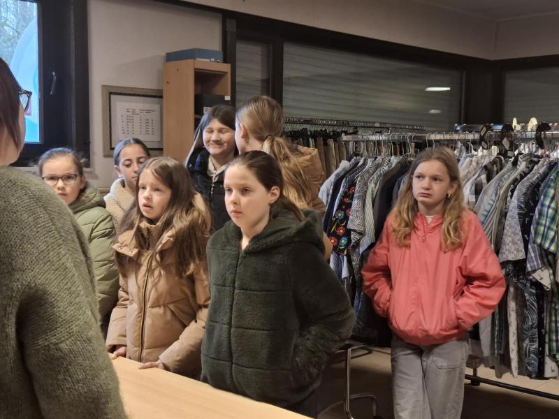 Met de vormelingen van Zwevezele naar De Kapstok in Pittem 