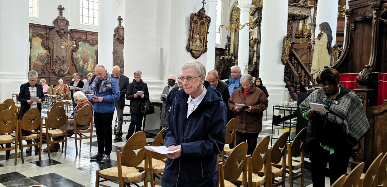 Goede Vrijdag - Kruisweg in de Abdijkerk Ninove © Philippe Meyer