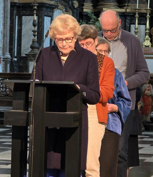 Goede Vrijdag 2025 - Kruisverering in de Abdijkerk Ninove © Philippe Meyer