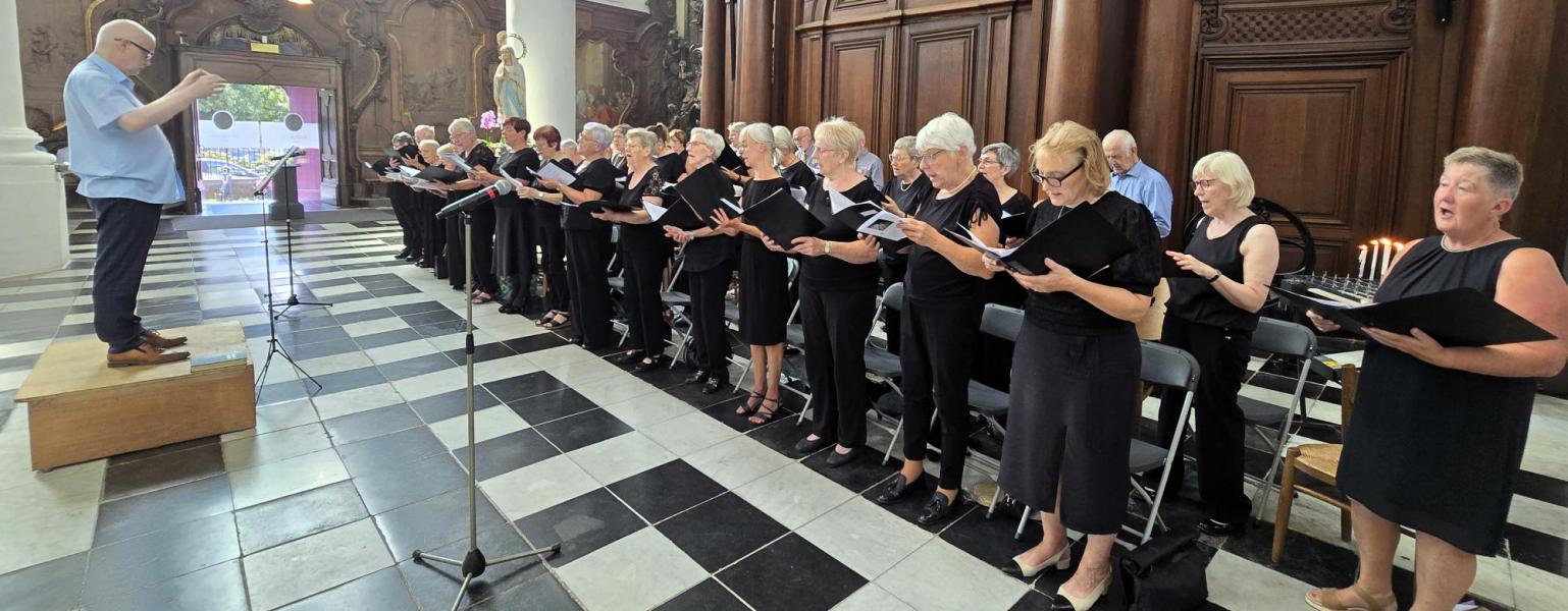 Dankviering priester Hylco Meirlaen - Abdijkerk Ninove - 15 augustus 2025 © Philippe Meyer