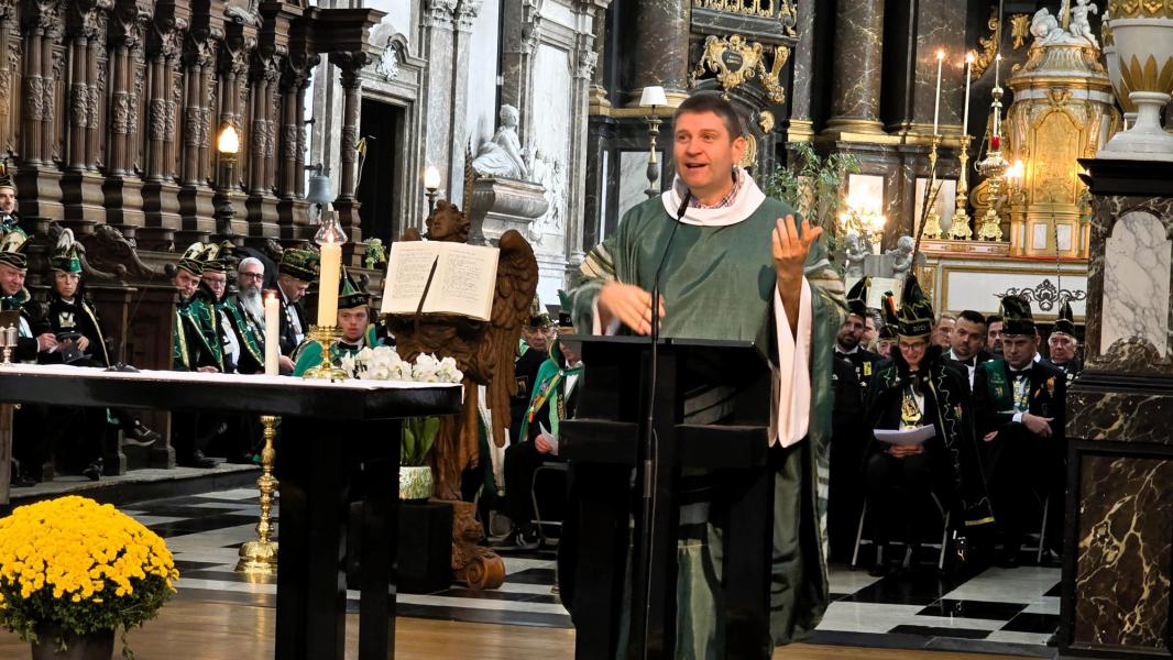 66 Joeër Carnaval in oos Nienof - Abdijkerk Ninove - zondag 26 oktober 2025 © Philippe Meyer