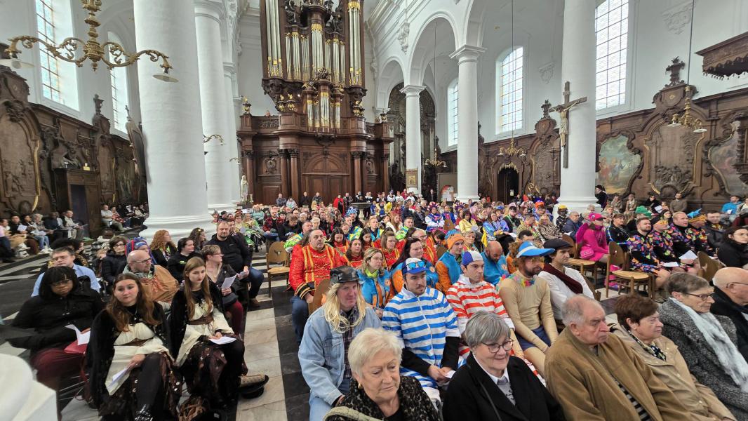66 Joeër Carnaval in oos Nienof - Abdijkerk Ninove - zondag 26 oktober 2025 © Philippe Meyer