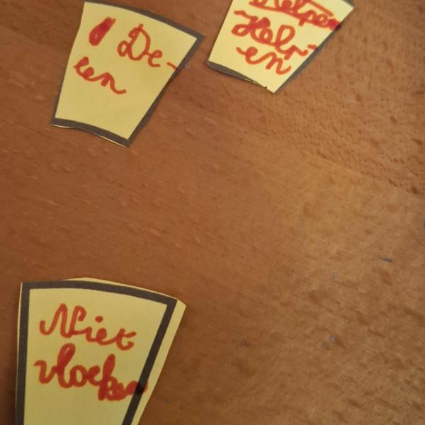 Kindernevendienst © M Schilperoord