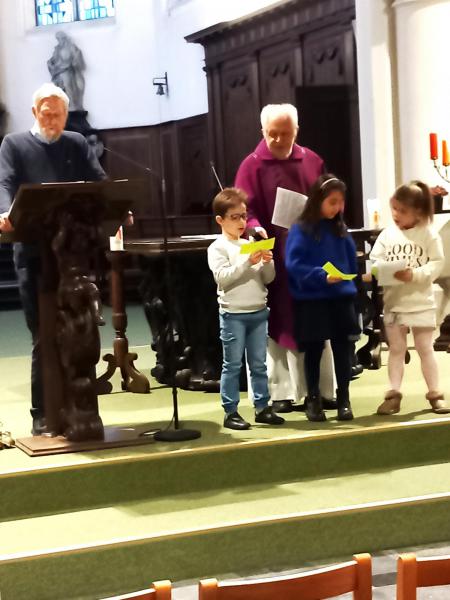 Tweede ingroeiviering van de eerste communicanten 