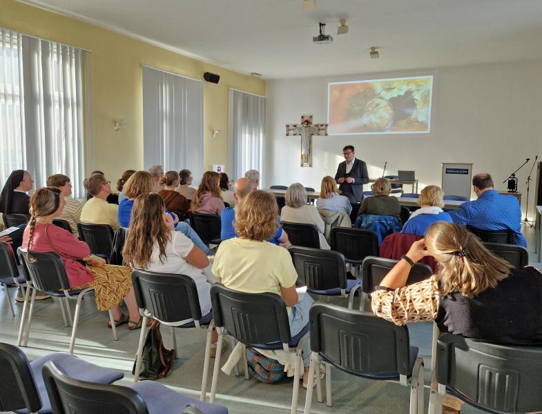 Werkwinkel “PAUZE - Offline TikTok - Theologie © CCV in het bisdom Brugge