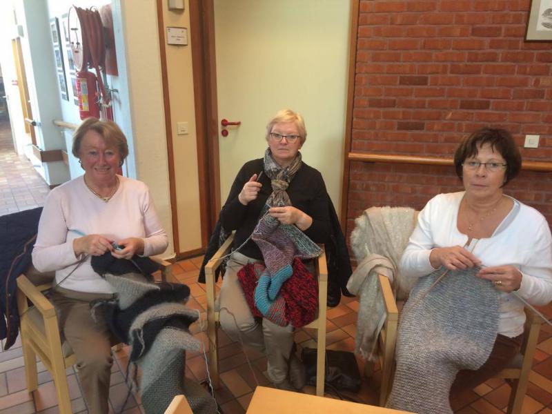 Deze 3 dames hadden al veel werk verricht thuis... 