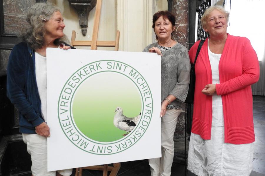 De Leuvense Vredesbeweging organiseerde een tentoonstelling in de Sint-Michielskerk © Pastorale zone Leuven aan de Dijle