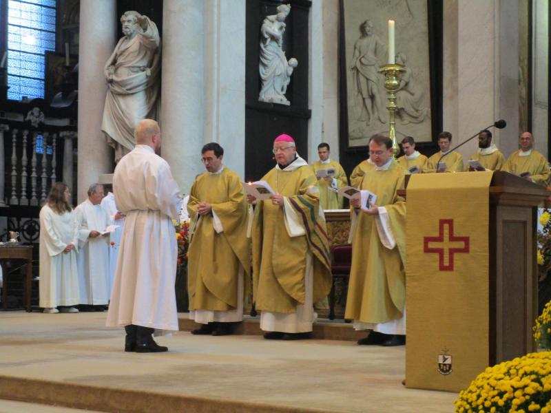 Diakenwijding Hylco Meirlaen - zondag 27 oktober 2024 in de Sint-Baafskathedraal te Gent © Michèle Beckers