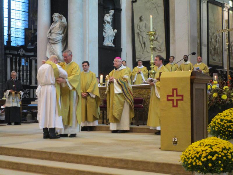 Diakenwijding Hylco Meirlaen - zondag 27 oktober 2024 in de Sint-Baafskathedraal te Gent © Michèle Beckers