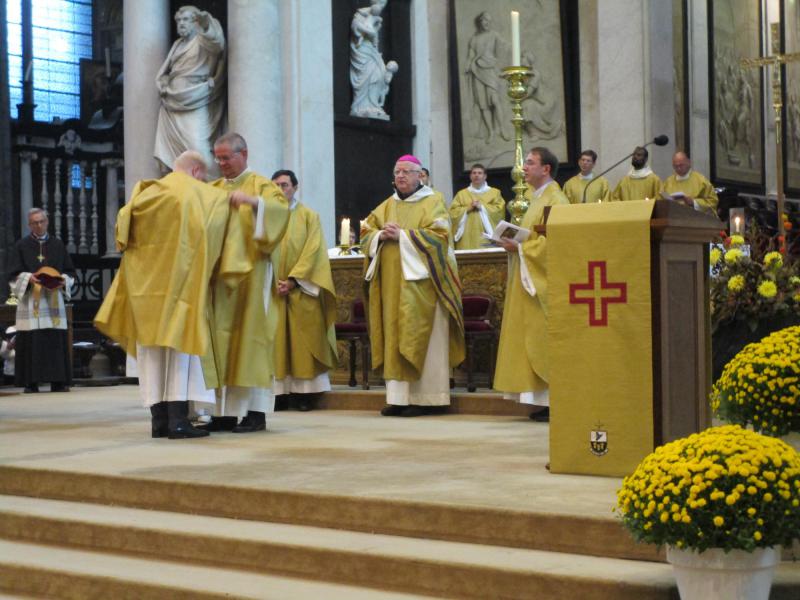 Diakenwijding Hylco Meirlaen - zondag 27 oktober 2024 in de Sint-Baafskathedraal te Gent © Michèle Beckers