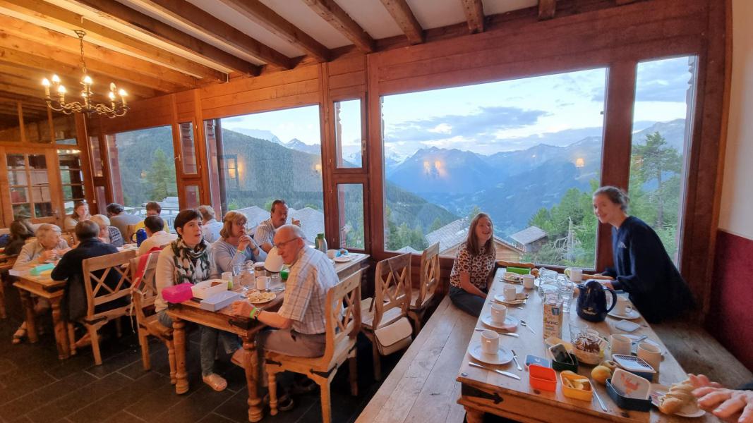 samen aan tafel © Lieven van Peteghem