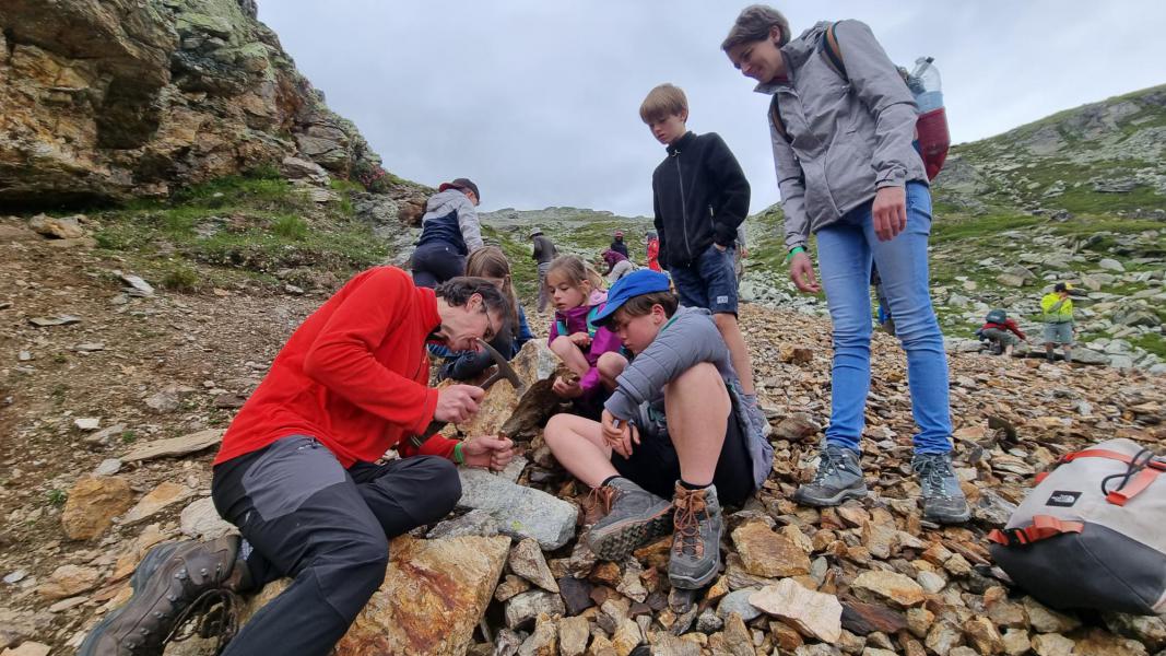 Familiedag op zoek naar mineralen © Lieven van Peteghem