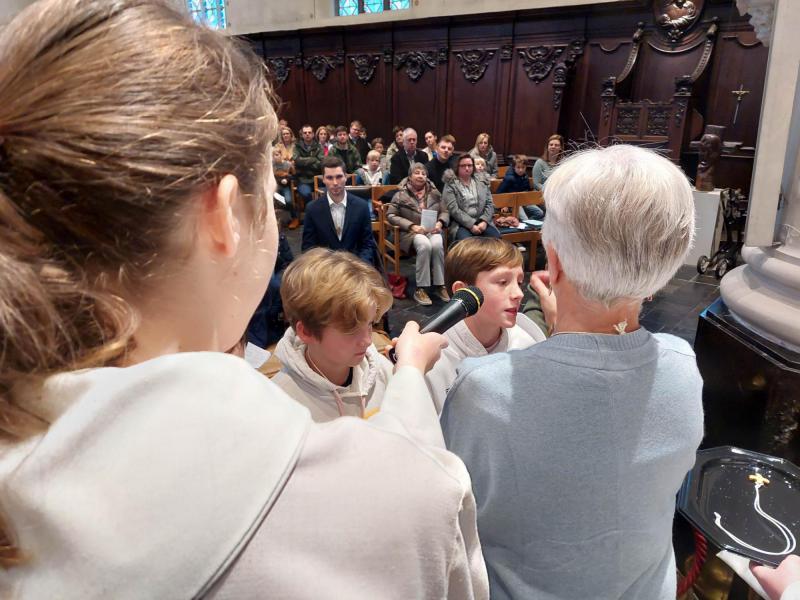 Naamopgave & Kruisoplegging vormelingen Mere 