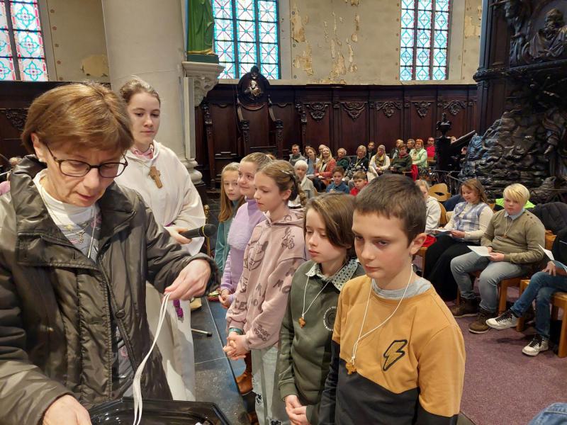 Naamopgave & Kruisoplegging vormelingen Mere 