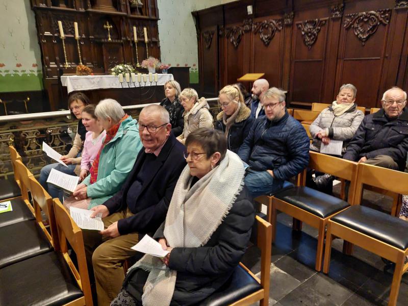 Naamopgave & Kruisoplegging vormelingen Mere 