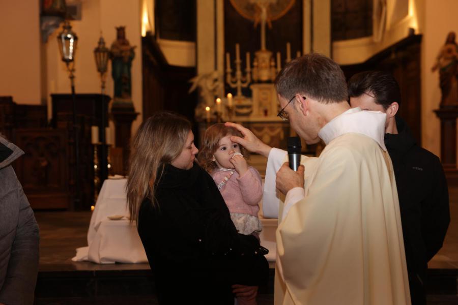 Maria-Lichtmis in de Sint-Aldegondiskerk in Zwevezele op zaterdag 8 februari 