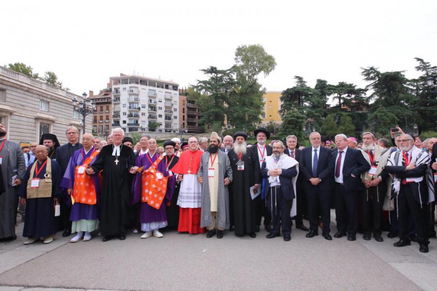 Ontmoeting en gezamenlijke vredesoptocht van de leiders van de wereldgodsdiensten in Madrid © Sant'Egidio
