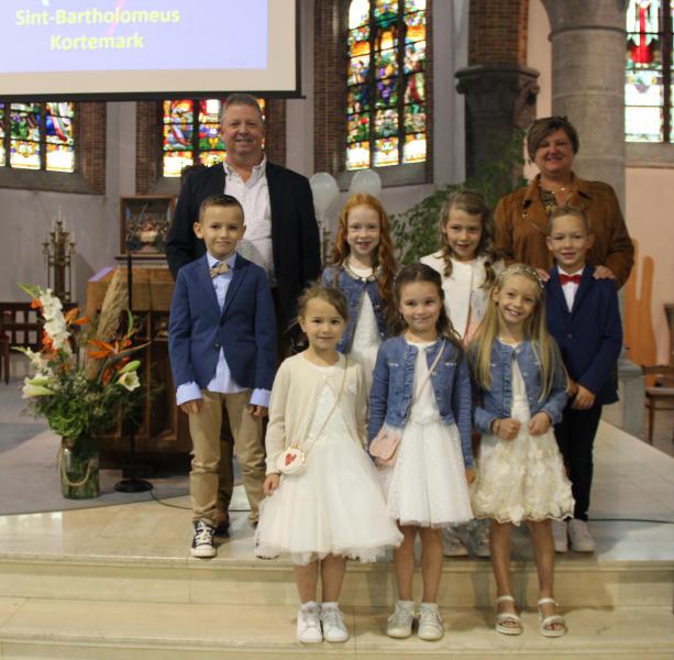 Eerste communiecantjes Kortemark (Elle) © Federatie Krekedal Kortemark