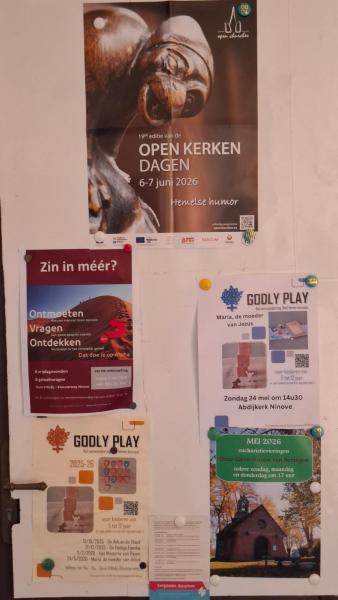 ook de andere open kerken maken reclame: Denderwindeke © Pol Cransquin