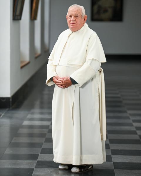 pater Louis Damen © foto website uitvaartondernemer