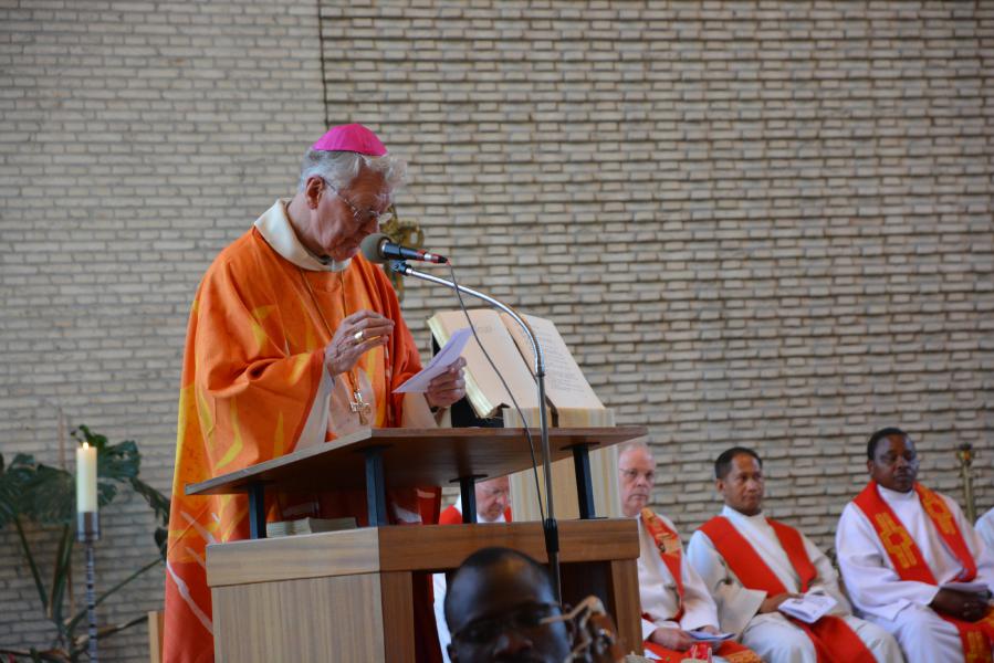 PINKSTERNOVEEN © Peter Engelbert