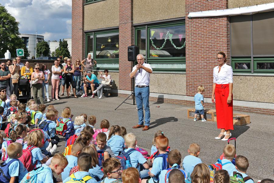 Basisschool Lutselus onthult nieuw logo 
